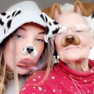 Meet your Posher, Emma